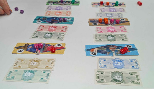 Las Vegas Party game at the toy fair[1]