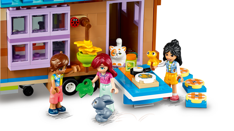 LEGO 41732 Friends Downtown Flower and Design Stores