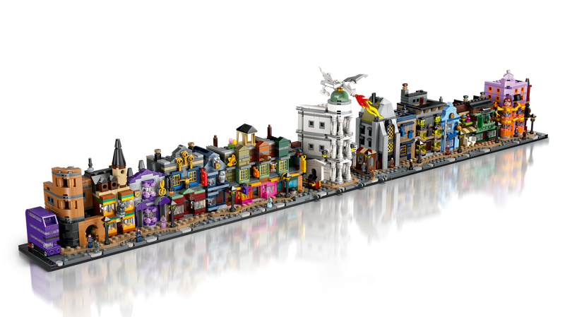 Hogwarts 2020 Diagon Alley Lego LEGO Harry Potter Ollivanders Madam Malkin's Robes – JAC Stores IOM