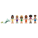 LEGO&reg; Friends Family Holiday Beach Resort (42673) - Image 3