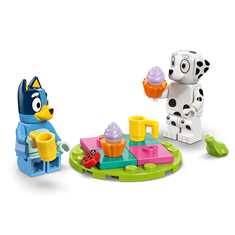 LEGO® Bluey Playground Fun with Bluey and Chloe (11201) - Image 4