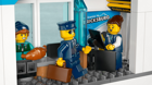 LEGO&reg; City Airport with Airplane (60502) - Image 6