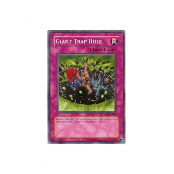 Giant Trap Hole (Common) : CSOC-EN080 - Yu-Gi-Oh! Single Card